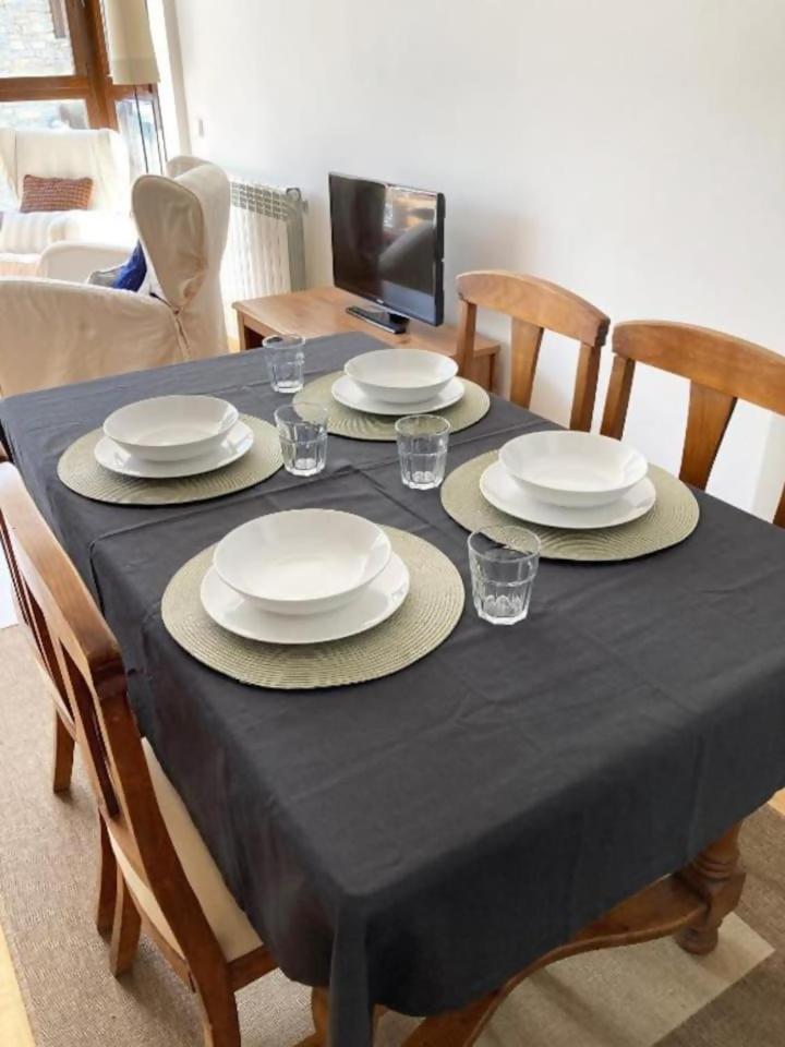 Apartamento Tarmanones Escarrilla Exterior foto